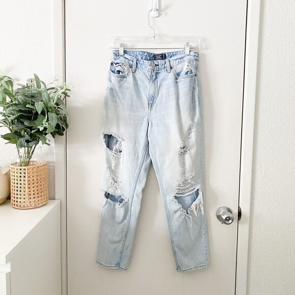🦋 ABERCROMBIE & FITCH Distressed Annie Girlfriend High Rise Crop Jeans Size 26 - Picture 1 of 6